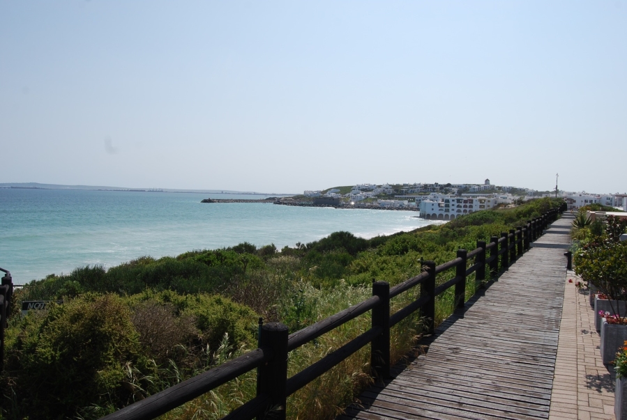 To Let 3 Bedroom Property for Rent in Calypso Beach Western Cape